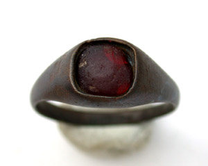 Ring Medieval Uinsex with Jewel, ca. 16th-17th Cent Ring Medieval Uinsex with Jewel, ca. 16th-17th Cent